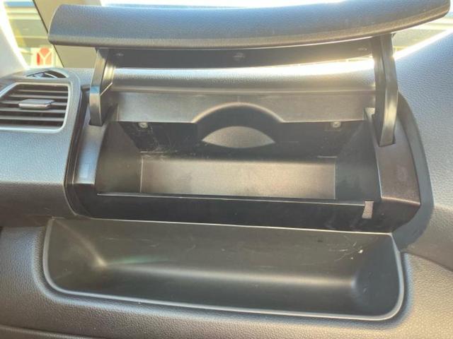 セレナ ハイウェイスターＨＶ　Ｖセレクション　純正　８インチ　ＳＤナビ／フリップダウンモニター　社外　１０．２インチ／両側電動スライドドア／パーキングアシスト　バックガイド／ヘッドランプ　ＨＩＤ／Ｂｌｕｅｔｏｏｔｈ接続／ＥＴＣ　後席モニター（40枚目）