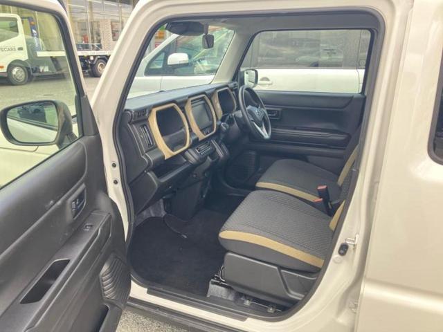 ハスラー ハイブリッドＧ　保証書／衝突安全装置／シートヒーター　前席／車線逸脱防止支援システム／ヘッドランプ　ＨＩＤ／ＥＢＤ付ＡＢＳ／横滑り防止装置／アイドリングストップ／禁煙車／エアバッグ　運転席／エンジンスタートボタン（4枚目）