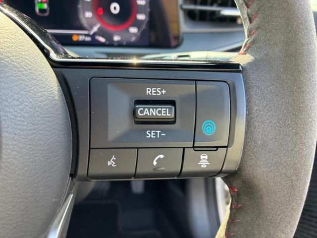 オーラ ニスモ　新品タイヤ／保証書／純正　９インチ　ＳＤナビ／インテリジェントルームミラー／エマージェンシーブレーキ／アラウンドビューモニター／車線逸脱防止支援システム／プロパイロット　衝突被害軽減システム　ＥＴＣ（29枚目）