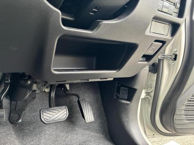 ハスラー ハイブリッドＧ　保証書／衝突安全装置／シートヒーター　運転席／車線逸脱防止支援システム／ヘッドランプ　ＨＩＤ／ＥＢＤ付ＡＢＳ／横滑り防止装置／アイドリングストップ／禁煙車／パワーウインドウ／エンジンスタートボタン（32枚目）