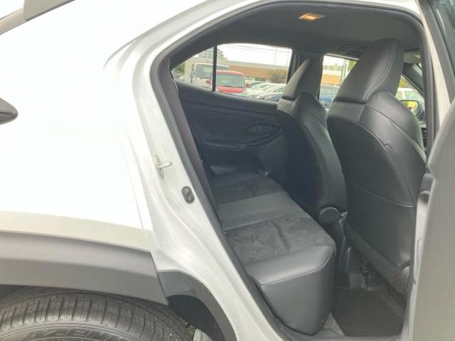 ヤリスクロス ＧＲスポーツ　新品タイヤ／保証書／ディスプレイオーディオ＋ナビ８インチ／トヨタセーフティセンス／シートヒーター　前席／車線逸脱防止支援システム／シート　ハーフレザー／ヘッドランプ　ＬＥＤ／ＵＳＢジャック　ＥＴＣ（8枚目）