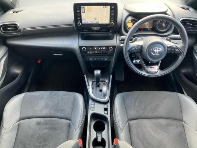 ヤリスクロス ＧＲスポーツ　新品タイヤ／保証書／ディスプレイオーディオ＋ナビ８インチ／トヨタセーフティセンス／シートヒーター　前席／車線逸脱防止支援システム／シート　ハーフレザー／ヘッドランプ　ＬＥＤ／ＵＳＢジャック　ＥＴＣ（32枚目）