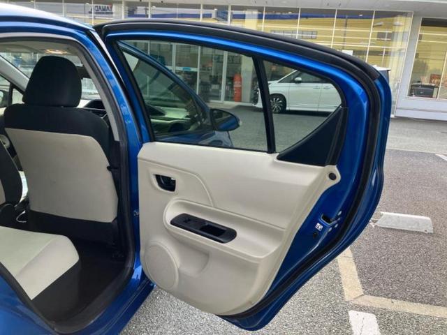 アクア Ｓ　新品タイヤ／保証書／純正　ＳＤナビ／Ｂｌｕｅｔｏｏｔｈ接続／ＥＴＣ／ＥＢＤ付ＡＢＳ／横滑り防止装置／アイドリングストップ／地上波デジタルチューナー／ＤＶＤ／エアバッグ　運転席／エアバッグ　助手席（23枚目）