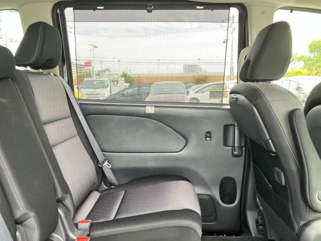 セレナ ハイウェイスターＶ　新品タイヤ／保証書／純正　１０インチ　ＳＤナビ／インテリジェントルームミラー／衝突安全装置／両側電動スライドドア／アラウンドビューモニター／車線逸脱防止支援システム／プロパイロット　全周囲カメラ（24枚目）