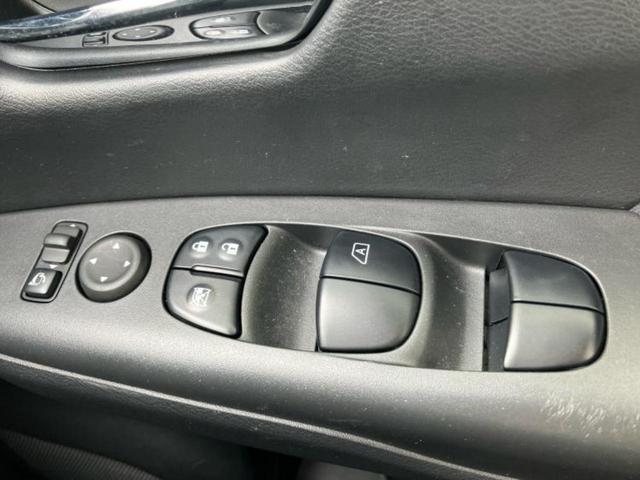 セレナ ハイウェイスターＶ　新品タイヤ／保証書／純正　１０インチ　ＳＤナビ／インテリジェントルームミラー／衝突安全装置／両側電動スライドドア／アラウンドビューモニター／車線逸脱防止支援システム／プロパイロット　全周囲カメラ（31枚目）