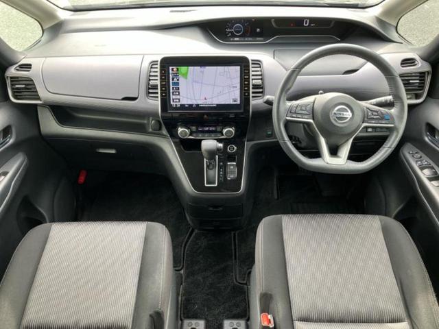 セレナ ハイウェイスターＶ　新品タイヤ／保証書／純正　１０インチ　ＳＤナビ／インテリジェントルームミラー／衝突安全装置／両側電動スライドドア／アラウンドビューモニター／車線逸脱防止支援システム／プロパイロット　全周囲カメラ（32枚目）