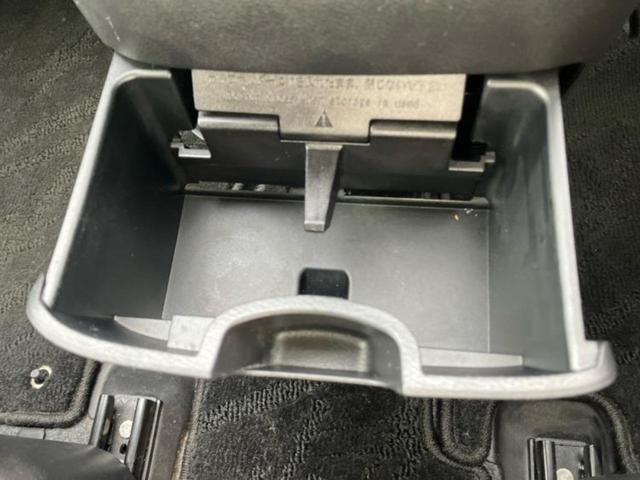 セレナ ハイウェイスターＶ　新品タイヤ／保証書／純正　１０インチ　ＳＤナビ／インテリジェントルームミラー／衝突安全装置／両側電動スライドドア／アラウンドビューモニター／車線逸脱防止支援システム／プロパイロット　全周囲カメラ（44枚目）