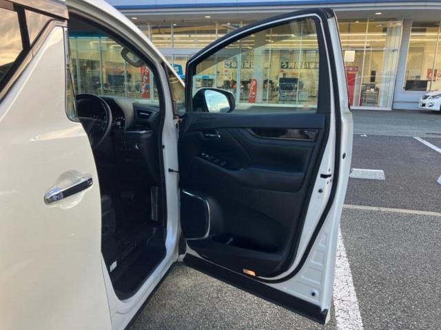 アルファード Ｓ　Ｃパッケージ　サンルーフ／保証書／純正　１０インチ　ＳＤナビ／フリップダウンモニター　純正　１０．１インチ／トヨタセーフティセンス／両側電動スライドドア／シートエアコン／車線逸脱防止支援システム　革シート　ＥＴＣ（22枚目）