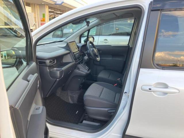 シエンタ G 保証書/ディスプレイオーディオ10.5インチ/トヨタセーフティセンス/両側電動スライドドア/パノラミックビューモニター/車線逸脱防止支援システム/パーキングアシスト バックガイド 衝突被害軽減システム(4枚目)