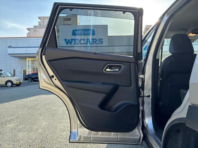 エクストレイル 4WD G e-4ORCE 保証書/ディスプレイオーディオ+ナビ12.3インチ/インテリジェントルームミラー/エマージェンシーブレーキ/シートヒーター/アラウンドビューモニター/車線逸脱防止支援システム/シート 合皮 電動シート(23枚目)