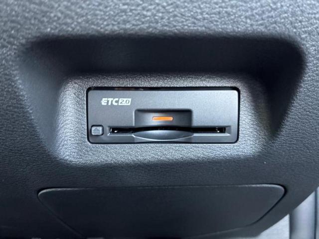 エクストレイル 4WD G e-4ORCE 保証書/ディスプレイオーディオ+ナビ12.3インチ/インテリジェントルームミラー/エマージェンシーブレーキ/シートヒーター/アラウンドビューモニター/車線逸脱防止支援システム/シート 合皮 電動シート(25枚目)