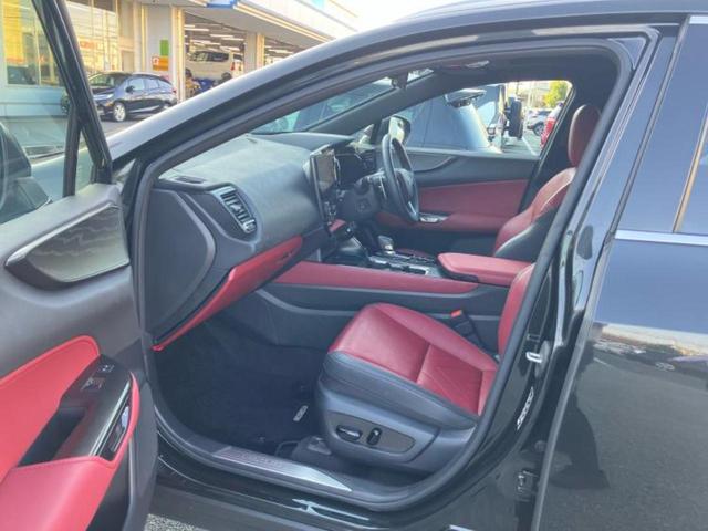 NX NX250バージョンL サンルーフ/保証書/ディスプレイオーディオ+ナビ14インチ/プリクラッシュセーフティ/シートヒーター/パノラミックビューモニター/車線逸脱防止支援システム/シート 合皮 衝突被害軽減システム ドラレコ(4枚目)