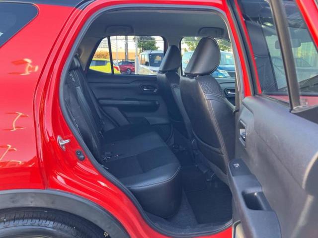 ロッキー プレミアム　保証書／純正　９インチ　ＳＤナビ／スマートアシスト（トヨタ・ダイハツ）／シートヒーター／パノラマモニター／車線逸脱防止支援システム／パーキングアシスト　バックガイド　衝突被害軽減システム　全周囲カメラ（8枚目）