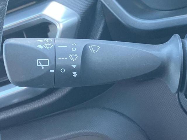 ロッキー プレミアム　保証書／純正　９インチ　ＳＤナビ／スマートアシスト（トヨタ・ダイハツ）／シートヒーター／パノラマモニター／車線逸脱防止支援システム／パーキングアシスト　バックガイド　衝突被害軽減システム　全周囲カメラ（17枚目）