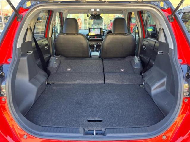 ロッキー プレミアム　保証書／純正　９インチ　ＳＤナビ／スマートアシスト（トヨタ・ダイハツ）／シートヒーター／パノラマモニター／車線逸脱防止支援システム／パーキングアシスト　バックガイド　衝突被害軽減システム　全周囲カメラ（21枚目）