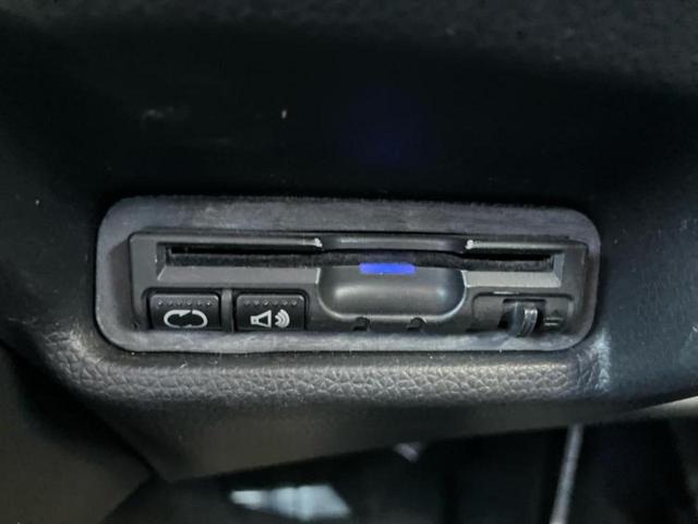 フィット １３Ｇ・Ｌパッケージ　純正　ＳＤナビ／シティーブレーキアクティブシステム（ホンダ）／パーキングアシスト　バックガイド／ヘッドランプ　ＬＥＤ／ＥＴＣ／ＥＢＤ付ＡＢＳ／横滑り防止装置／アイドリングストップ　バックカメラ（29枚目）