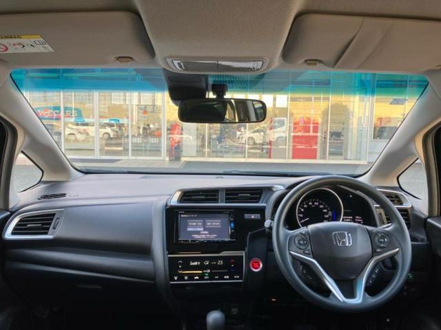 フィット １３Ｇ・Ｆコンフォートエディション　新品タイヤ／保証書／純正　ＳＤナビ／衝突安全装置／シートヒーター／パーキングアシスト　バックガイド／ＵＳＢジャック／Ｂｌｕｅｔｏｏｔｈ接続／ＥＴＣ／ＥＢＤ付ＡＢＳ／横滑り防止装置　衝突被害軽減システム（6枚目）