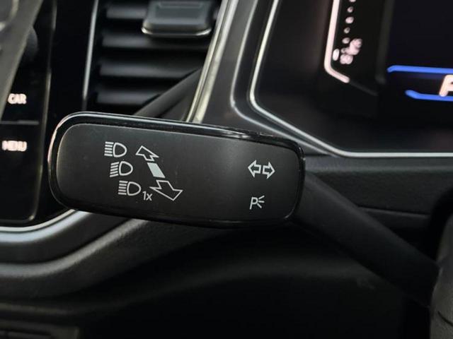 Ｔ－ロック ＴＤＩ　Ｒライン　保証書／純正　８インチ　ＳＤナビ／衝突安全装置／車線逸脱防止支援システム／シート　ハーフレザー／パーキングアシスト　バックガイド／電動バックドア／ヘッドランプ　ＬＥＤ／ＵＳＢジャック　バックカメラ（15枚目）