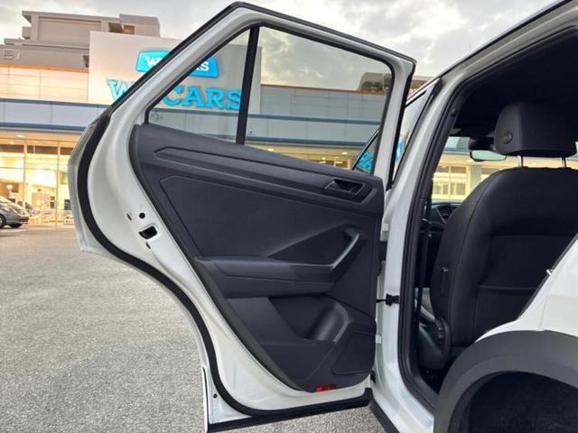 Ｔ－ロック ＴＤＩ　Ｒライン　保証書／純正　８インチ　ＳＤナビ／衝突安全装置／車線逸脱防止支援システム／シート　ハーフレザー／パーキングアシスト　バックガイド／電動バックドア／ヘッドランプ　ＬＥＤ／ＵＳＢジャック　バックカメラ（23枚目）