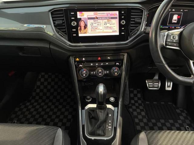 Ｔ－ロック ＴＤＩ　Ｒライン　保証書／純正　８インチ　ＳＤナビ／衝突安全装置／車線逸脱防止支援システム／シート　ハーフレザー／パーキングアシスト　バックガイド／電動バックドア／ヘッドランプ　ＬＥＤ／ＵＳＢジャック　バックカメラ（30枚目）