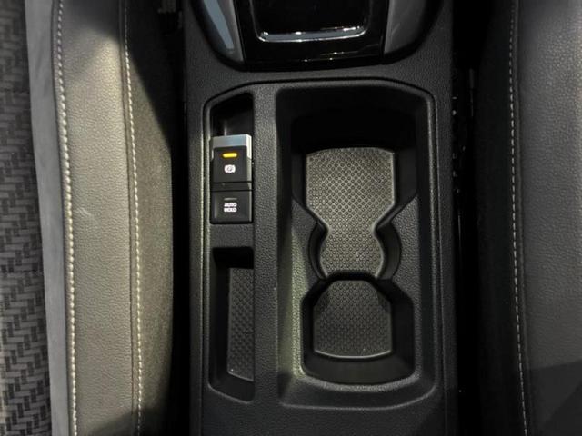 Ｔ－ロック ＴＤＩ　Ｒライン　保証書／純正　８インチ　ＳＤナビ／衝突安全装置／車線逸脱防止支援システム／シート　ハーフレザー／パーキングアシスト　バックガイド／電動バックドア／ヘッドランプ　ＬＥＤ／ＵＳＢジャック　バックカメラ（36枚目）