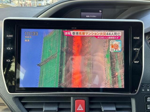 ヴォクシー ハイブリッドＺＳキラメキ２　保証書／純正　１０インチ　ＳＤナビ／フリップダウンモニター　純正　１２．８インチ／トヨタセーフティセンス／両側電動スライドドア／車線逸脱防止支援システム／パーキングアシスト　バックガイド　バックカメラ（12枚目）