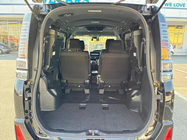 ヴォクシー ハイブリッドＺＳキラメキ２　保証書／純正　１０インチ　ＳＤナビ／フリップダウンモニター　純正　１２．８インチ／トヨタセーフティセンス／両側電動スライドドア／車線逸脱防止支援システム／パーキングアシスト　バックガイド　バックカメラ（21枚目）