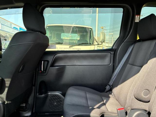 ヴォクシー ハイブリッドＺＳキラメキ２　保証書／純正　１０インチ　ＳＤナビ／フリップダウンモニター　純正　１２．８インチ／トヨタセーフティセンス／両側電動スライドドア／車線逸脱防止支援システム／パーキングアシスト　バックガイド　バックカメラ（23枚目）