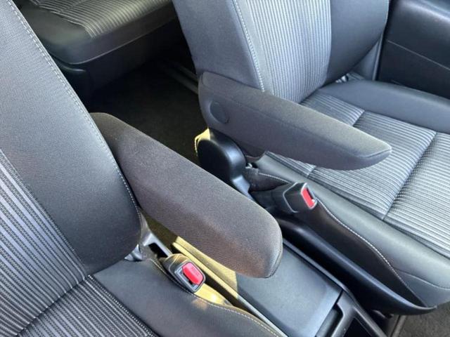 ヴォクシー ハイブリッドＺＳキラメキ２　保証書／純正　１０インチ　ＳＤナビ／フリップダウンモニター　純正　１２．８インチ／トヨタセーフティセンス／両側電動スライドドア／車線逸脱防止支援システム／パーキングアシスト　バックガイド　バックカメラ（33枚目）