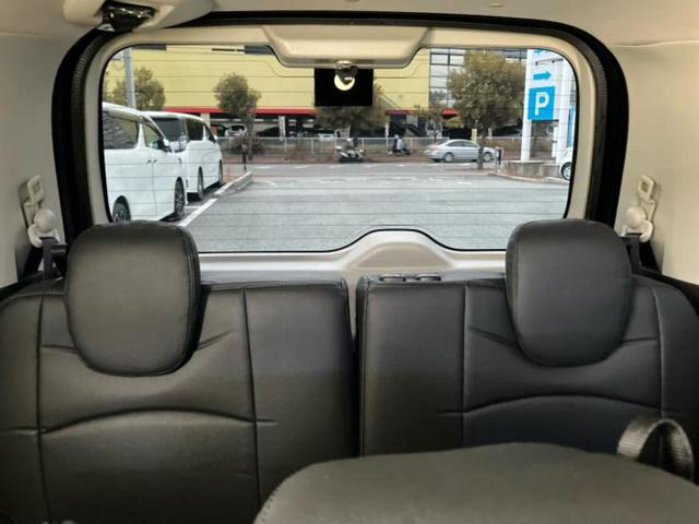 セレナ ハイウェイスターＶセレクション　新品タイヤ／保証書／純正　９インチ　ＳＤナビ／フリップダウンモニター　純正　１０．２インチ／エマージェンシーブレーキ／両側電動スライドドア／アラウンドビューモニター／車線逸脱防止支援システム　ドラレコ（19枚目）