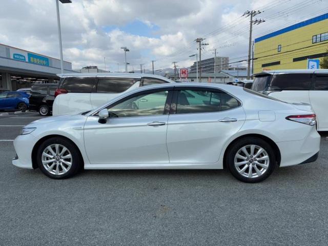 カムリ Ｇ　新品タイヤ／サンルーフ／保証書／純正　ＳＤナビ／トヨタセーフティセンス／車線逸脱防止支援システム／パーキングアシスト　バックガイド／ヘッドランプ　ＬＥＤ／Ｂｌｕｅｔｏｏｔｈ接続／ＥＴＣ　バックカメラ（2枚目）