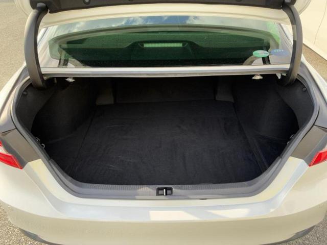 カムリ Ｇ　新品タイヤ／サンルーフ／保証書／純正　ＳＤナビ／トヨタセーフティセンス／車線逸脱防止支援システム／パーキングアシスト　バックガイド／ヘッドランプ　ＬＥＤ／Ｂｌｕｅｔｏｏｔｈ接続／ＥＴＣ　バックカメラ（8枚目）