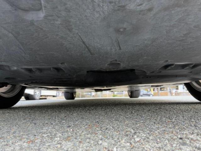 カムリ Ｇ　新品タイヤ／サンルーフ／保証書／純正　ＳＤナビ／トヨタセーフティセンス／車線逸脱防止支援システム／パーキングアシスト　バックガイド／ヘッドランプ　ＬＥＤ／Ｂｌｕｅｔｏｏｔｈ接続／ＥＴＣ　バックカメラ（48枚目）