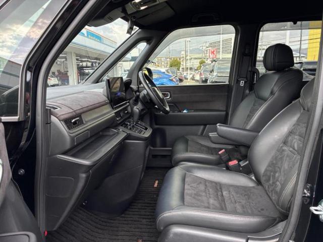 ステップワゴン スパーダプレミアムライン 新品タイヤ/保証書/純正 11インチ SDナビ/ホンダセンシング/両側電動スライドドア/シートヒーター 前席/マルチビューカメラシステム/車線逸脱防止支援システム/シート ハーフレザー バックカメラ(7枚目)