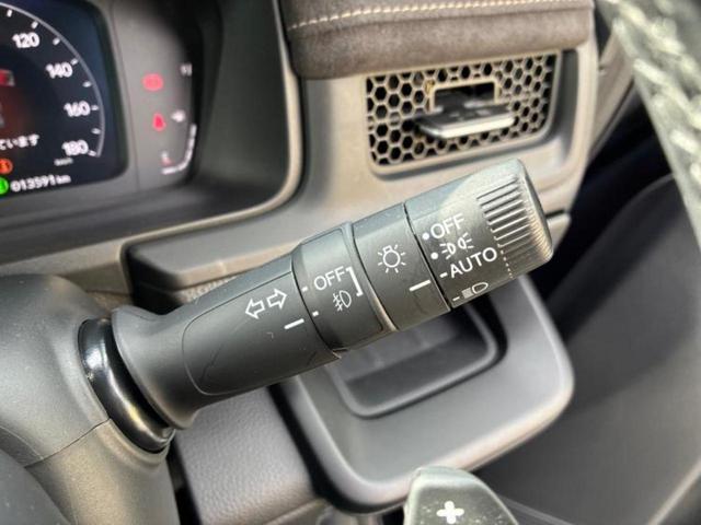 ステップワゴン スパーダプレミアムライン 新品タイヤ/保証書/純正 11インチ SDナビ/ホンダセンシング/両側電動スライドドア/シートヒーター 前席/マルチビューカメラシステム/車線逸脱防止支援システム/シート ハーフレザー バックカメラ(16枚目)