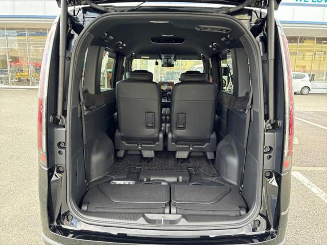 ステップワゴン スパーダプレミアムライン 新品タイヤ/保証書/純正 11インチ SDナビ/ホンダセンシング/両側電動スライドドア/シートヒーター 前席/マルチビューカメラシステム/車線逸脱防止支援システム/シート ハーフレザー バックカメラ(21枚目)