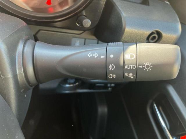 ジムニーノマド ４ＷＤ　ＦＣ　保証書／セーフティサポート（スズキ）／シートヒーター　前席／車線逸脱防止支援システム／ヘッドランプ　ＬＥＤ／ＥＢＤ付ＡＢＳ／横滑り防止装置／アイドリングストップ／クルーズコントロール／禁煙車　４ＷＤ（11枚目）