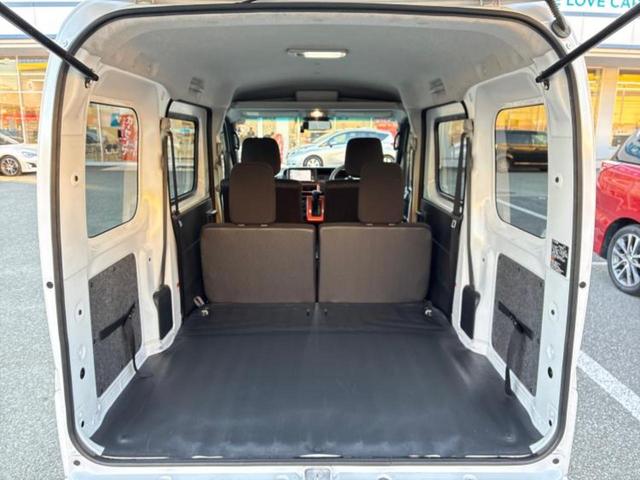 ハイゼットカーゴ クルーズターボ　保証書／社外　ＳＤナビ／衝突安全装置／車線逸脱防止支援システム／ドライブレコーダー　社外／ヘッドランプ　ＬＥＤ／Ｂｌｕｅｔｏｏｔｈ接続／ＥＢＤ付ＡＢＳ／横滑り防止装置／アイドリングストップ　ＤＶＤ再生（19枚目）