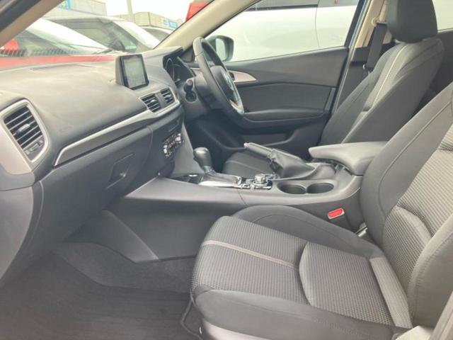 アクセラスポーツ １５Ｓ　保証書／純正　ＳＤナビ／アイアクティブセンス（マツダ）／３６０°ビューモニター／パーキングアシスト　バックガイド／ＵＳＢジャック／Ｂｌｕｅｔｏｏｔｈ接続／ＥＴＣ／ＥＢＤ付ＡＢＳ　衝突被害軽減システム（6枚目）