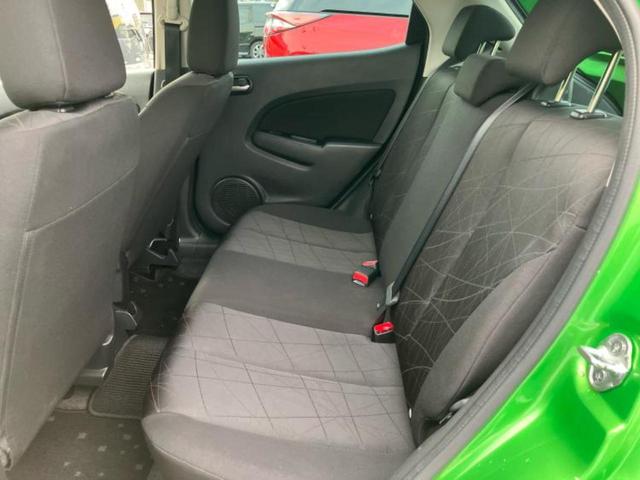 デミオ １３－スカイアクティブ　保証書／ＥＴＣ／ＥＢＤ付ＡＢＳ／横滑り防止装置／アイドリングストップ／エアバッグ　運転席／エアバッグ　助手席／衝突安全ボディ／アルミホイール　純正　１４インチ／パワーウインドウ／キーレスエントリー（8枚目）