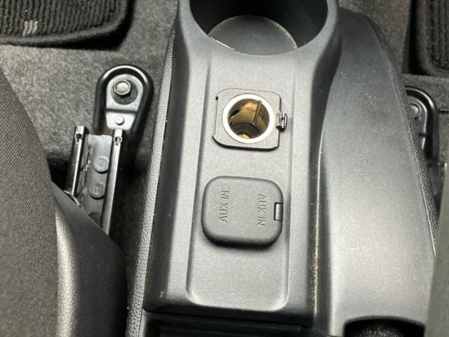 デミオ １３－スカイアクティブ　保証書／ＥＴＣ／ＥＢＤ付ＡＢＳ／横滑り防止装置／アイドリングストップ／エアバッグ　運転席／エアバッグ　助手席／衝突安全ボディ／アルミホイール　純正　１４インチ／パワーウインドウ／キーレスエントリー（27枚目）