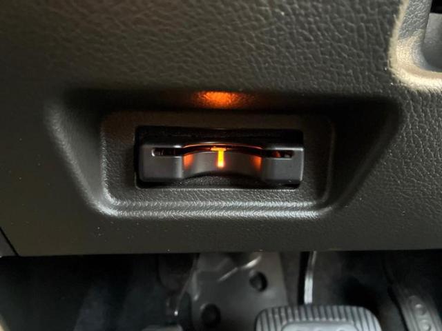 キューブ １５Ｘ　Ｖセレクションマイキューブ　保証書／社外　ＳＤナビ／ドライブレコーダー　社外／ヘッドランプ　ＨＩＤ／ＵＳＢジャック／Ｂｌｕｅｔｏｏｔｈ接続／ＥＴＣ／ＥＢＤ付ＡＢＳ／横滑り防止装置／アイドリングストップ／バックモニター　ＤＶＤ再生（18枚目）