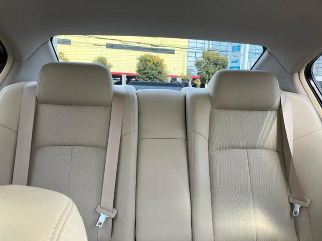 スカイライン ２５０ＧＴ　純正　ＳＤナビ／シート　ハーフレザー／ヘッドランプ　ＨＩＤ／ＥＴＣ／ＥＢＤ付ＡＢＳ／バックモニター／フルセグＴＶ／ＤＶＤ／エアバッグ　運転席／エアバッグ　助手席／ＭＴモード付き　バックカメラ（19枚目）