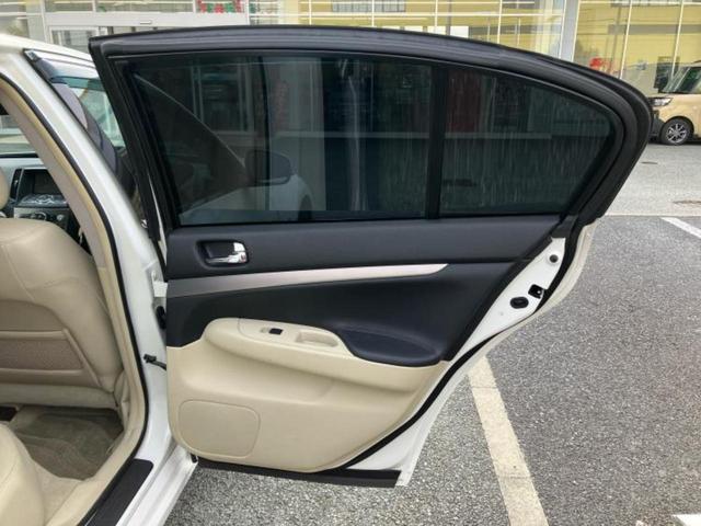 スカイライン ２５０ＧＴ　純正　ＳＤナビ／シート　ハーフレザー／ヘッドランプ　ＨＩＤ／ＥＴＣ／ＥＢＤ付ＡＢＳ／バックモニター／フルセグＴＶ／ＤＶＤ／エアバッグ　運転席／エアバッグ　助手席／ＭＴモード付き　バックカメラ（23枚目）