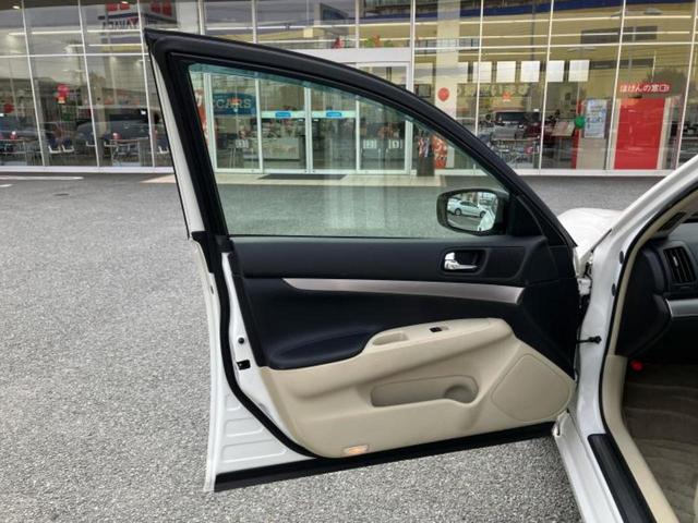 スカイライン ２５０ＧＴ　純正　ＳＤナビ／シート　ハーフレザー／ヘッドランプ　ＨＩＤ／ＥＴＣ／ＥＢＤ付ＡＢＳ／バックモニター／フルセグＴＶ／ＤＶＤ／エアバッグ　運転席／エアバッグ　助手席／ＭＴモード付き　バックカメラ（25枚目）