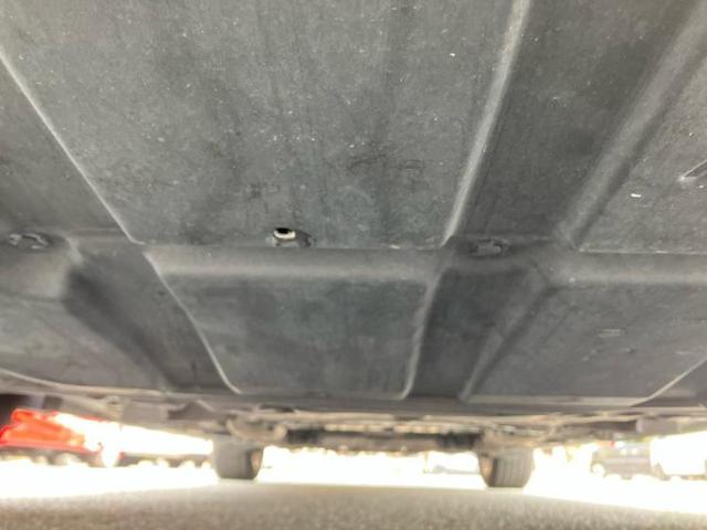 スカイライン ２５０ＧＴ　純正　ＳＤナビ／シート　ハーフレザー／ヘッドランプ　ＨＩＤ／ＥＴＣ／ＥＢＤ付ＡＢＳ／バックモニター／フルセグＴＶ／ＤＶＤ／エアバッグ　運転席／エアバッグ　助手席／ＭＴモード付き　バックカメラ（51枚目）