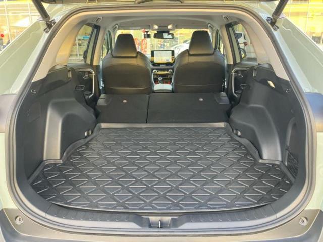 RAV4 4WDハイブリッドアドベンチャー 保証書/ディスプレイオーディオ+ナビ11インチ/トヨタセーフティセンス/シートヒーター/車線逸脱防止支援システム/シート 合皮/ドライブレコーダー 純正/ヘッドランプ LED 衝突被害軽減システム(21枚目)