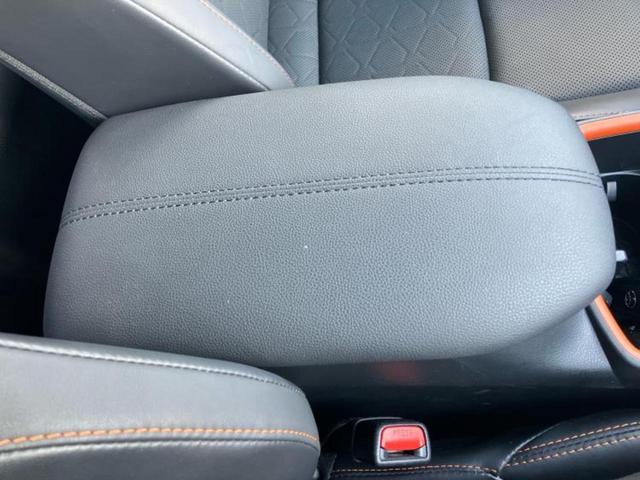 RAV4 4WDハイブリッドアドベンチャー 保証書/ディスプレイオーディオ+ナビ11インチ/トヨタセーフティセンス/シートヒーター/車線逸脱防止支援システム/シート 合皮/ドライブレコーダー 純正/ヘッドランプ LED 衝突被害軽減システム(34枚目)