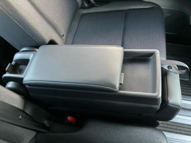 セレナ ハイウェイスターV 保証書/ディスプレイオーディオ+ナビ11インチ/インテリジェントルームミラー/衝突安全装置/両側電動スライドドア/シートヒーター 前席/アラウンドビューモニター/車線逸脱防止支援システム 全周囲カメラ(34枚目)