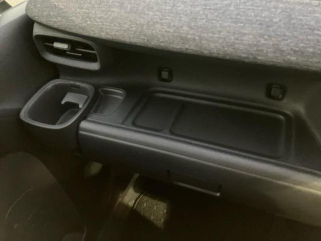 シエンタ ハイブリッドZ 保証書/ディスプレイオーディオ+ナビ10.5インチ/トヨタセーフティセンス/両側電動スライドドア/パノラミックビューモニター/車線逸脱防止支援システム/ドライブレコーダー 社外 衝突被害軽減システム(37枚目)